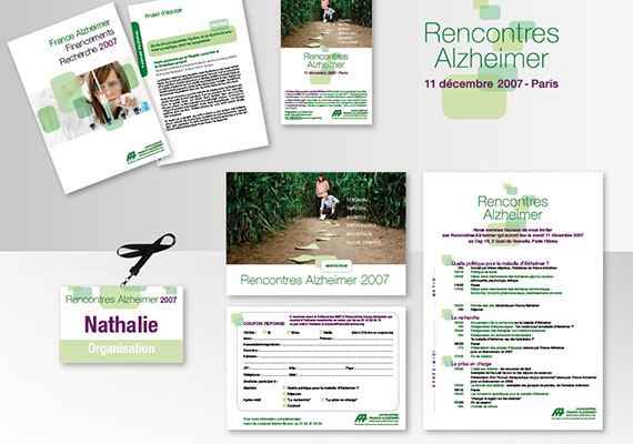Déclinaisons Charte Graphique 2007 : Badge, livret bourse scientifique, invitation et coupon-réponse, flyer A5 Rencontres Alzheimer 2007 - ASSOCIATION FRANCE ALZHEIMER